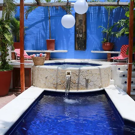 Palenque Casa 3*