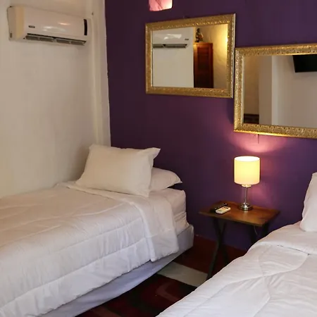 Palenque Casa 3*